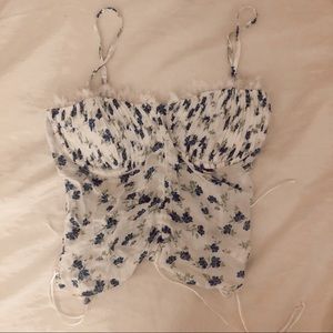 Isabelle’s cabinet cinched top